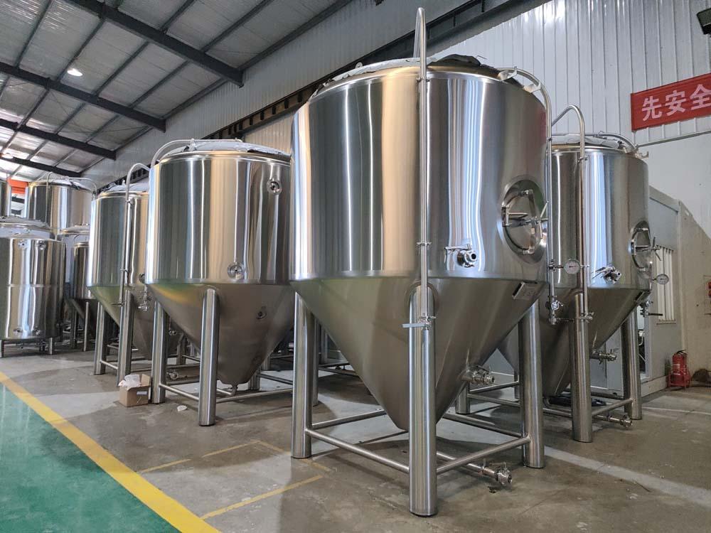 <b>1200L Single wall beer fermenter</b>
